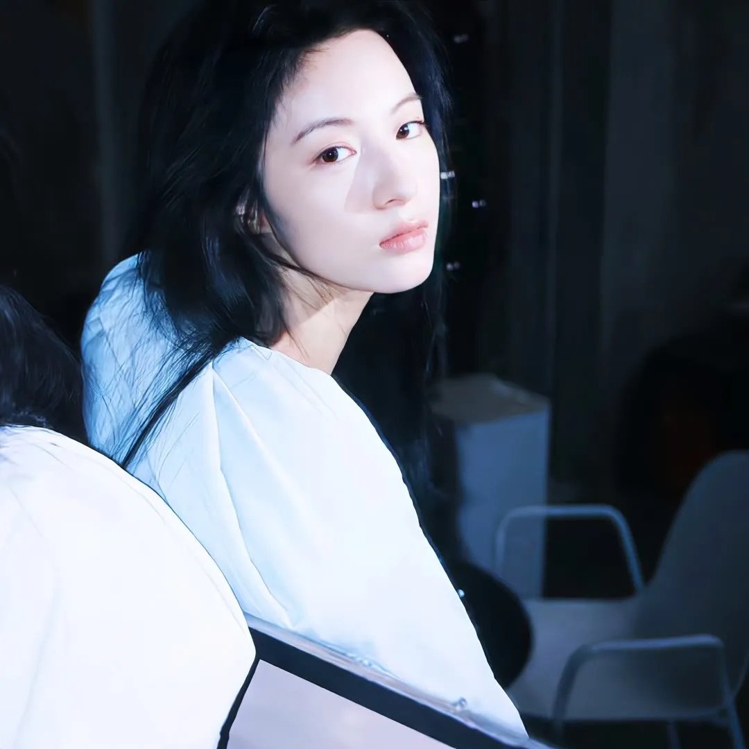 萝拉